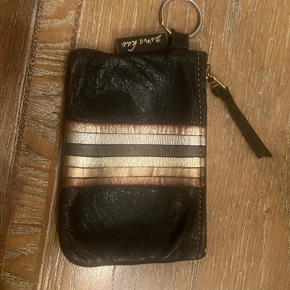 Zina Kao leather zippered key purse. Gently used.